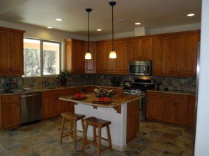 paradeofhomes-leemichaelhomes-kitchen2013