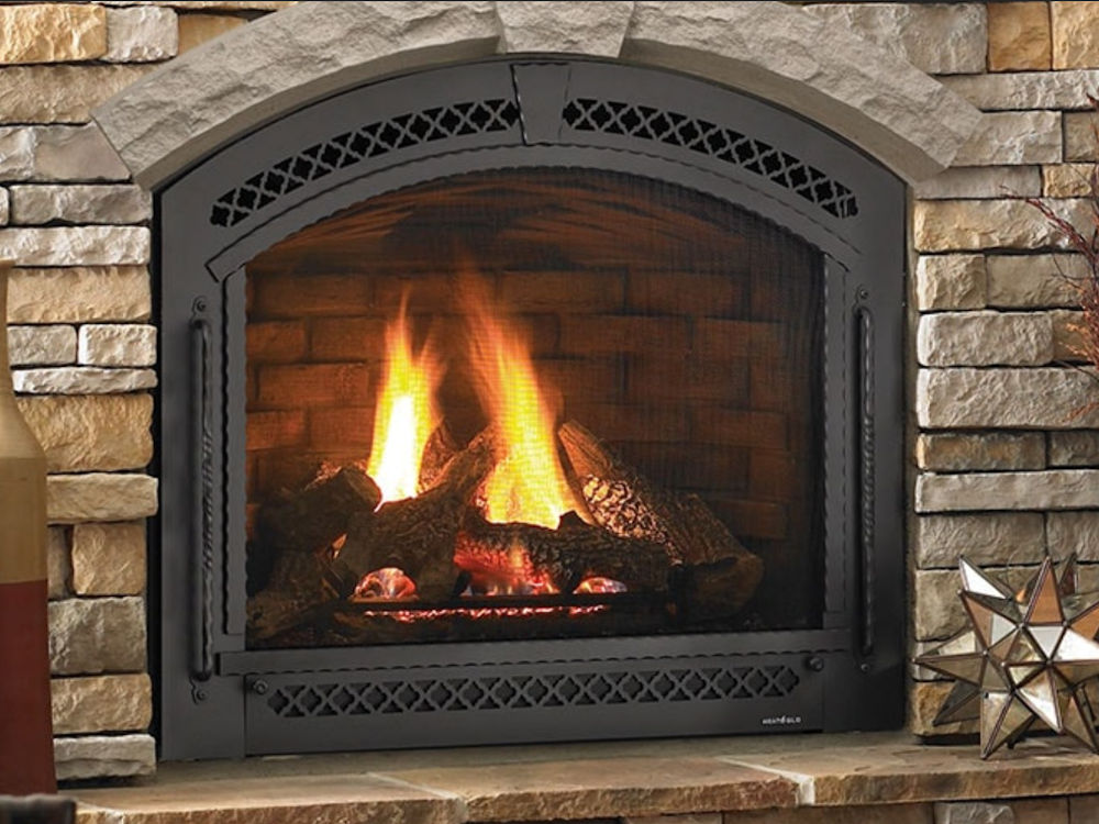 leemichaelhomes-new-home-gas-fireplace